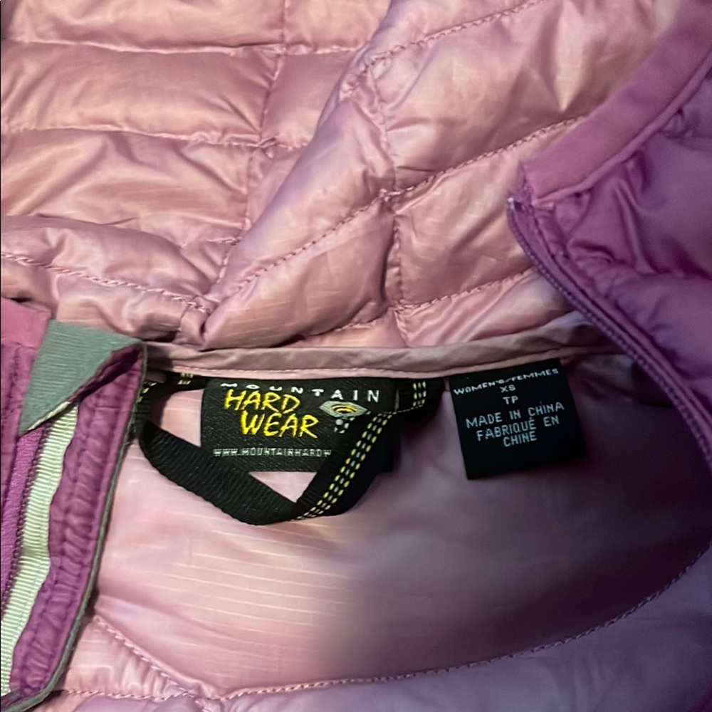 Mountain Hardwear women’s XS Purple Puffer Jacket with Hood - Picture 4 of 8
